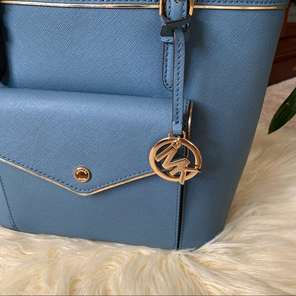 Michael Kors Jet Set Saffiano Medium Leather Tote Bag - Picture 3 of 13